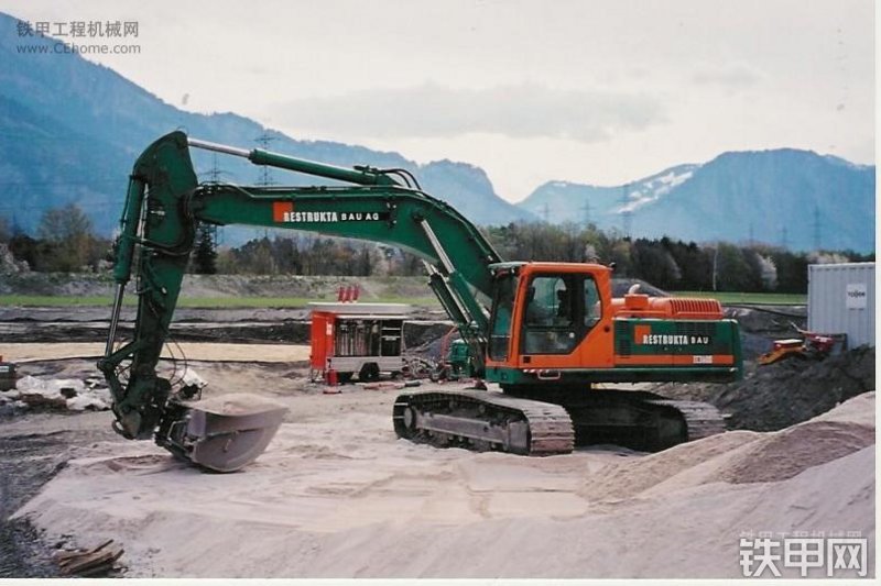 沃尔沃EC360BLC prime(2.6m斗杆)挖掘机整机外观