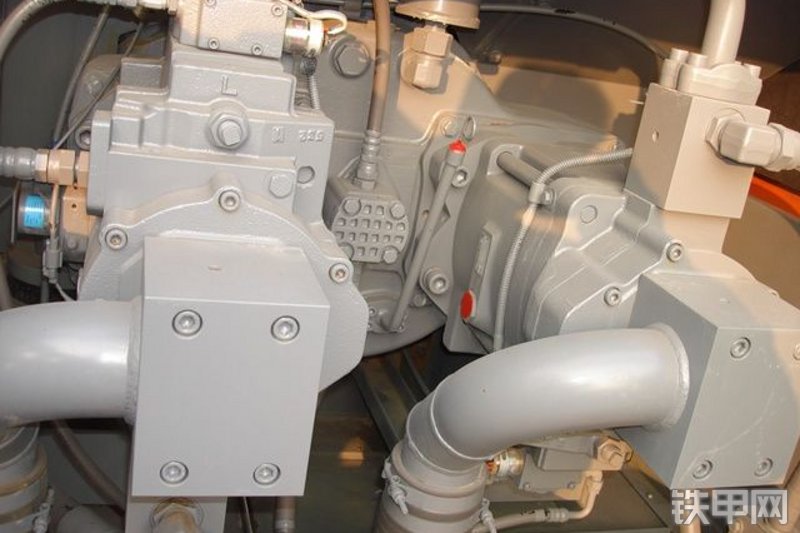 日立ZX650H挖掘机整机外观