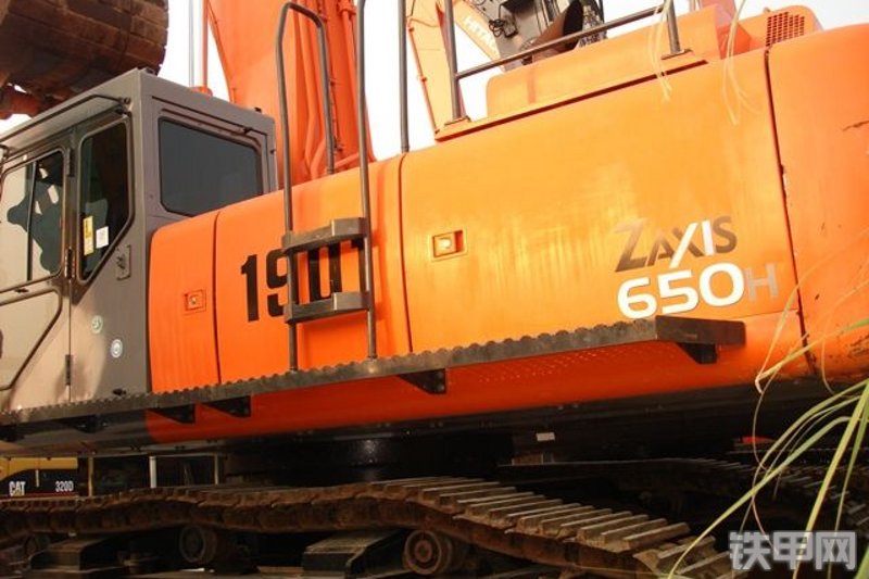 日立ZX650H挖掘机整机外观