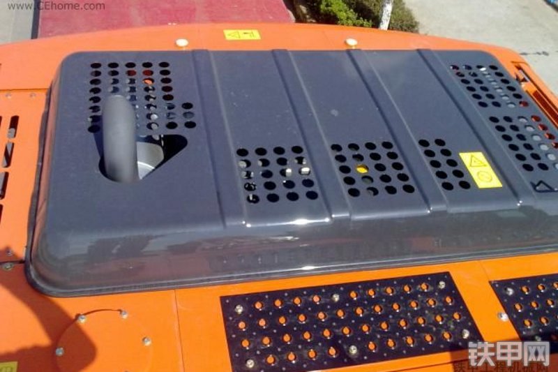 日立ZX240-3G挖掘机局部