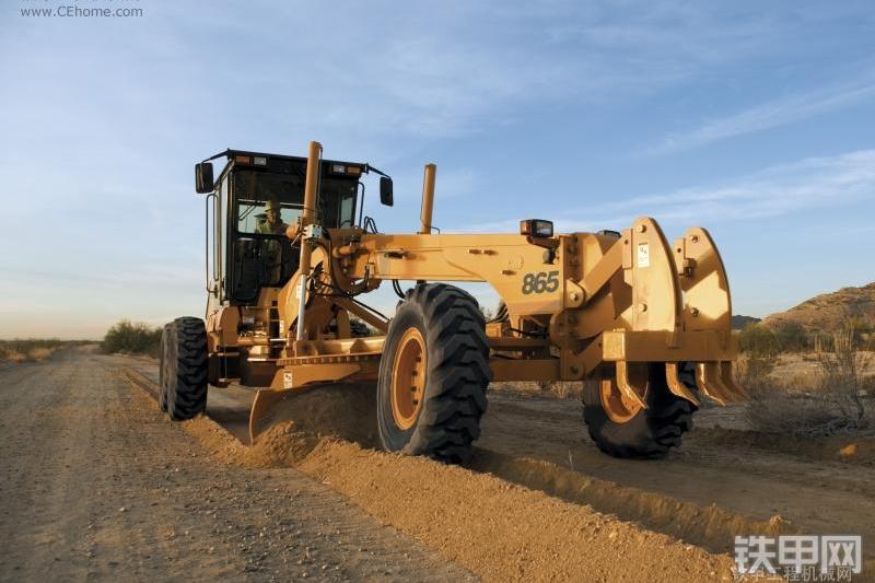 凯斯865DHP平地机整机外观