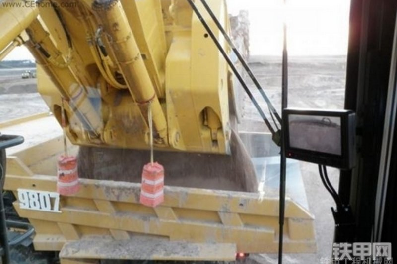 小松PC8000正铲挖掘机整机外观