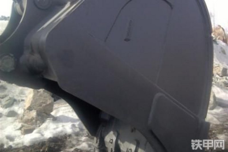 沃尔沃EC700BLC挖掘机局部