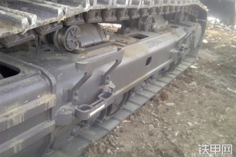 沃尔沃EC700BLC挖掘机局部