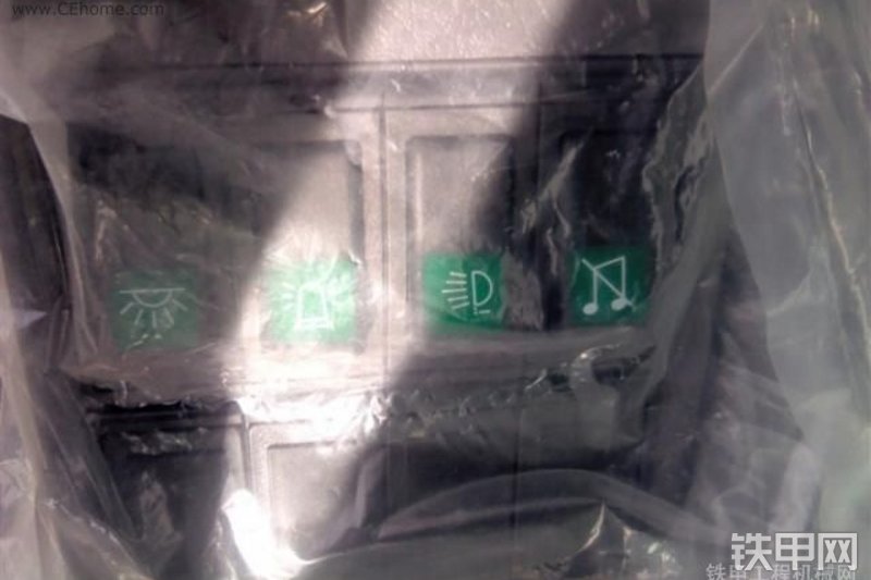 沃尔沃EC700BLC挖掘机局部