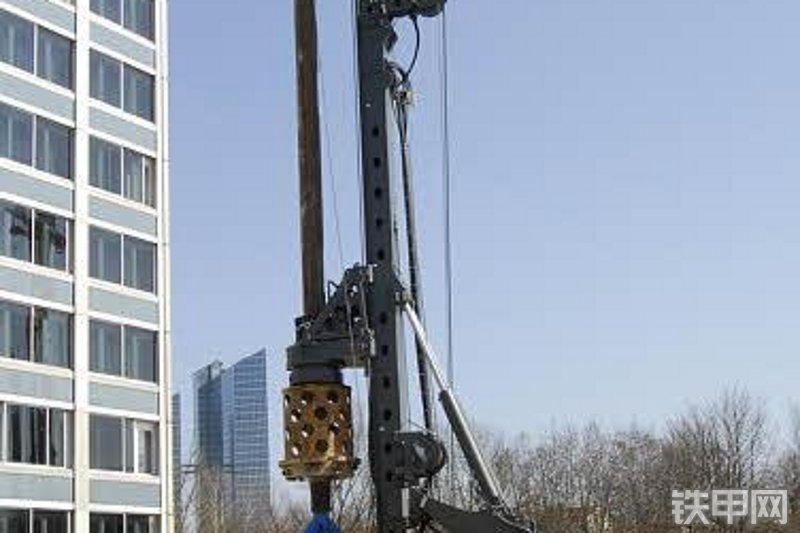 利勃海尔LB36旋挖钻整机外观