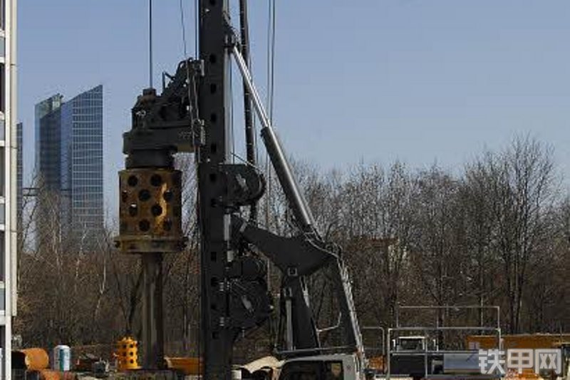 利勃海尔LB36旋挖钻整机外观