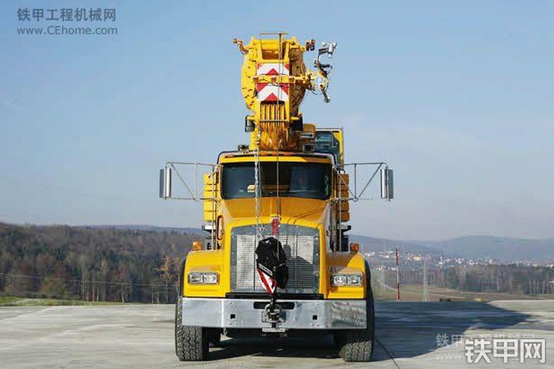 利勃海尔LTF1045-4.1 Kenworth起重机整机外观