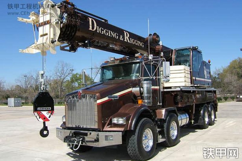 利勃海尔LTF1045-4.1 Kenworth起重机整机外观