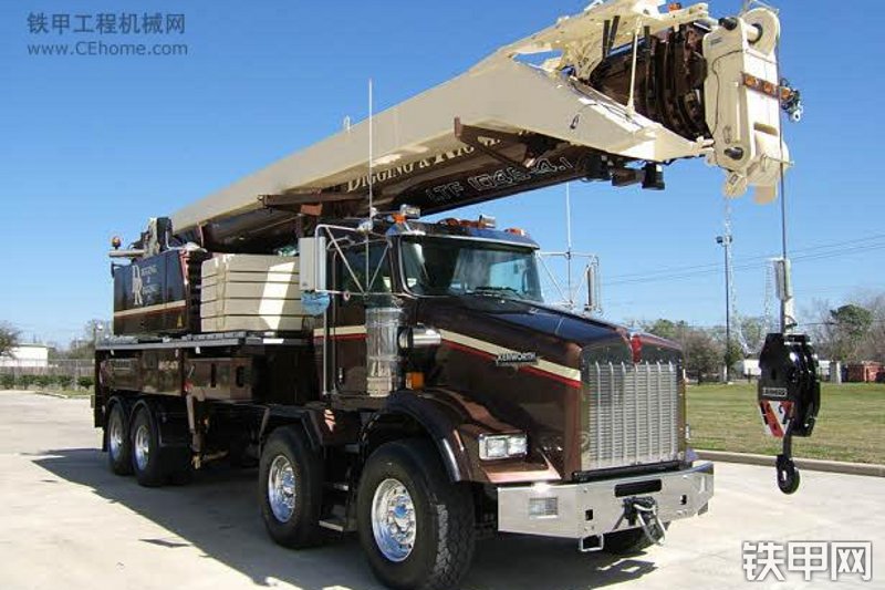 利勃海尔LTF1045-4.1 Kenworth起重机整机外观