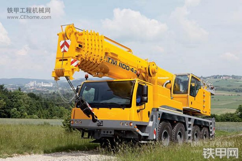 利勃海尔LTM1100-4.2起重机整机外观