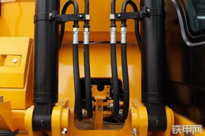 杰西博JS220LC挖掘机局部