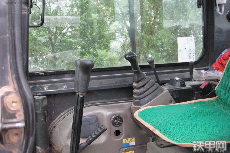 凯斯CX55B挖掘机整机外观