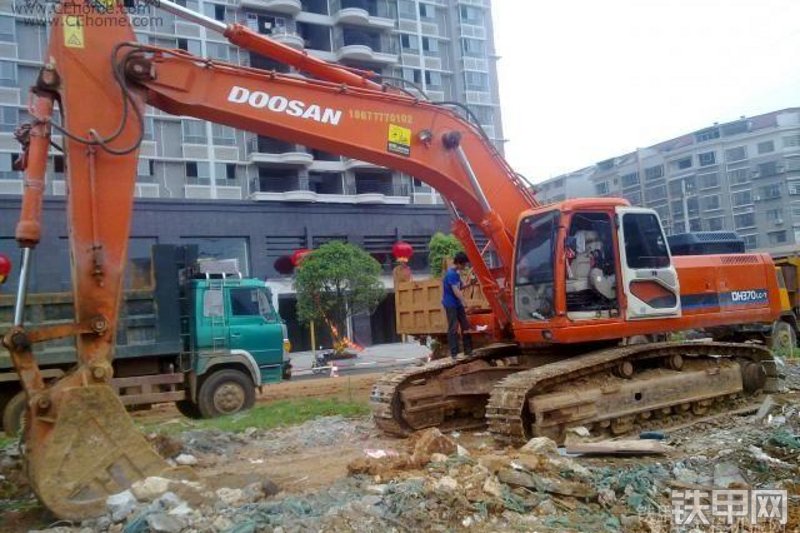 迪万伦DH370LC-7挖掘机其他