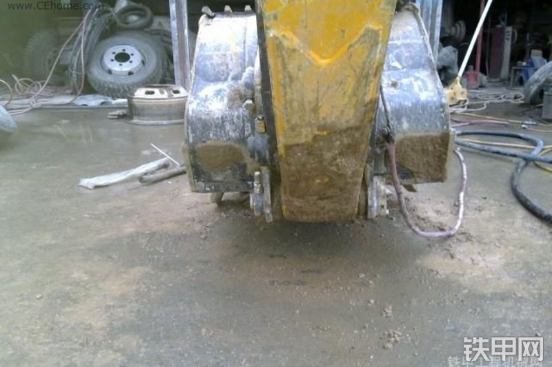 三一重工SY75C-8挖掘机整机外观