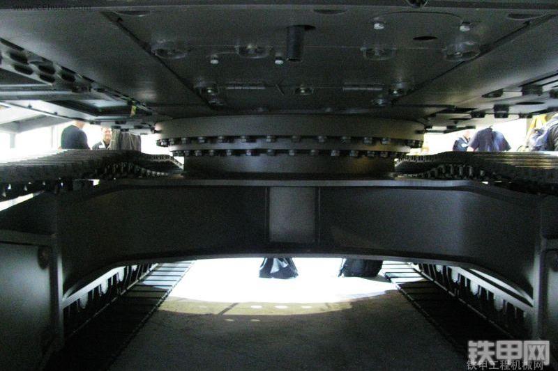 沃尔沃EC480D挖掘机局部