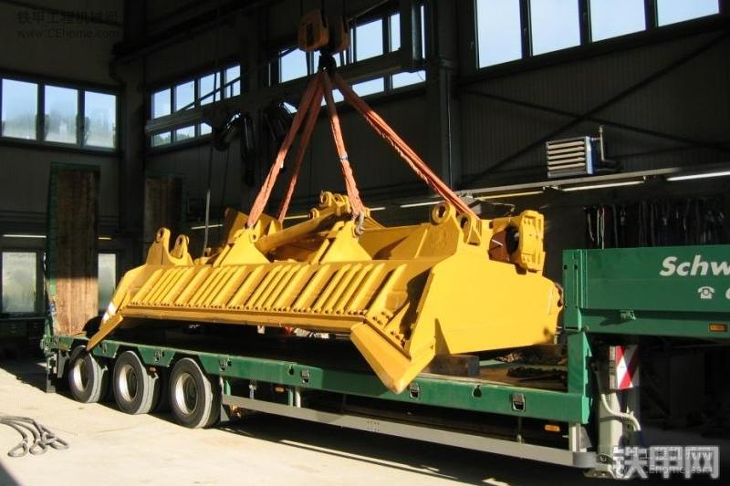 卡特彼勒D11T推土机整机外观