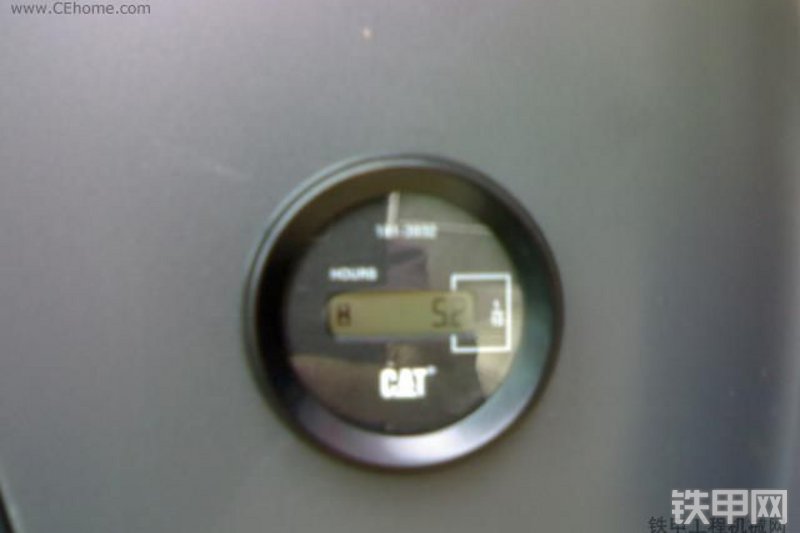 卡特彼勒320DGC液压挖掘机整机外观