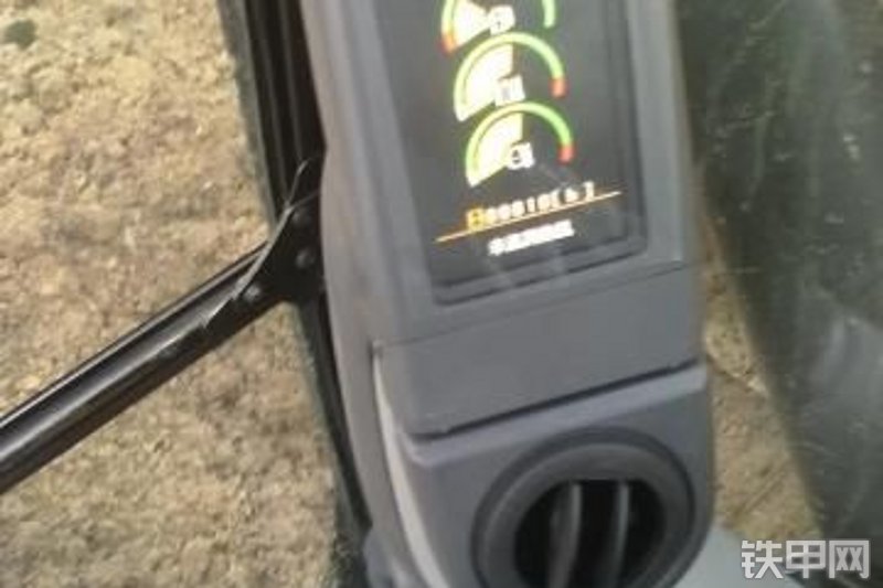 卡特彼勒320DGC液压挖掘机整机外观