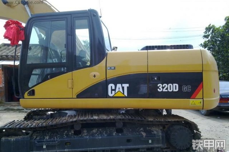 卡特彼勒320DGC液压挖掘机整机外观