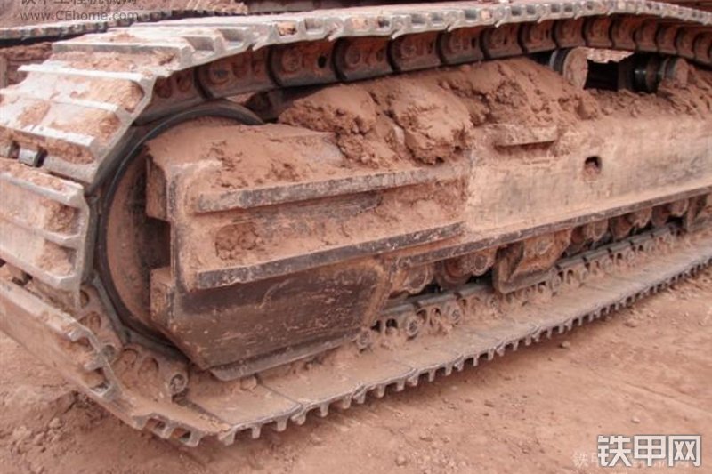 迪万伦DH420LC-7挖掘机局部