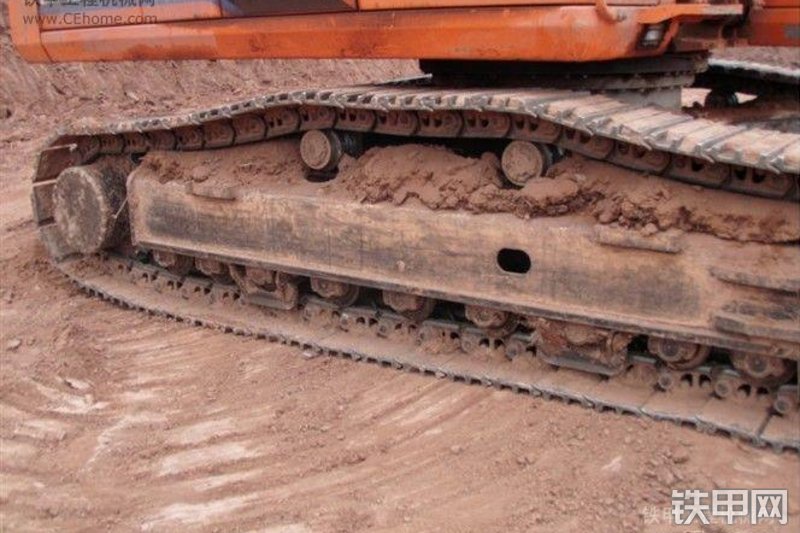 迪万伦DH420LC-7挖掘机局部