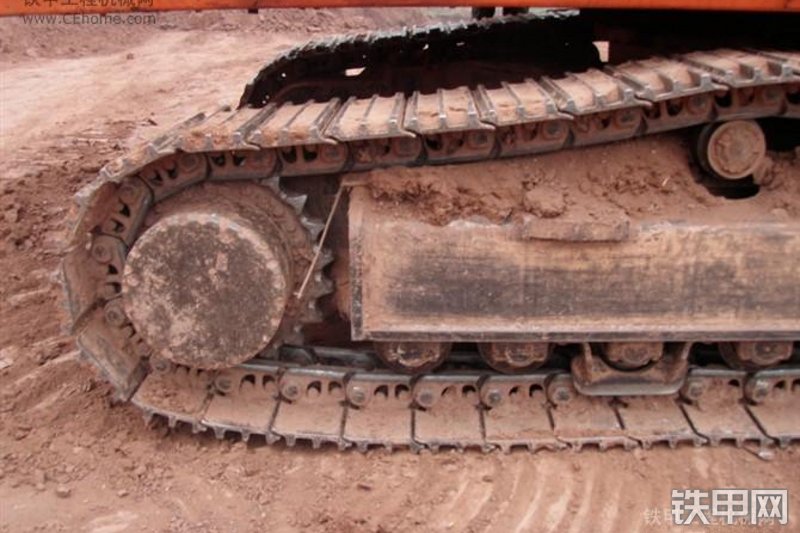 迪万伦DH420LC-7挖掘机局部