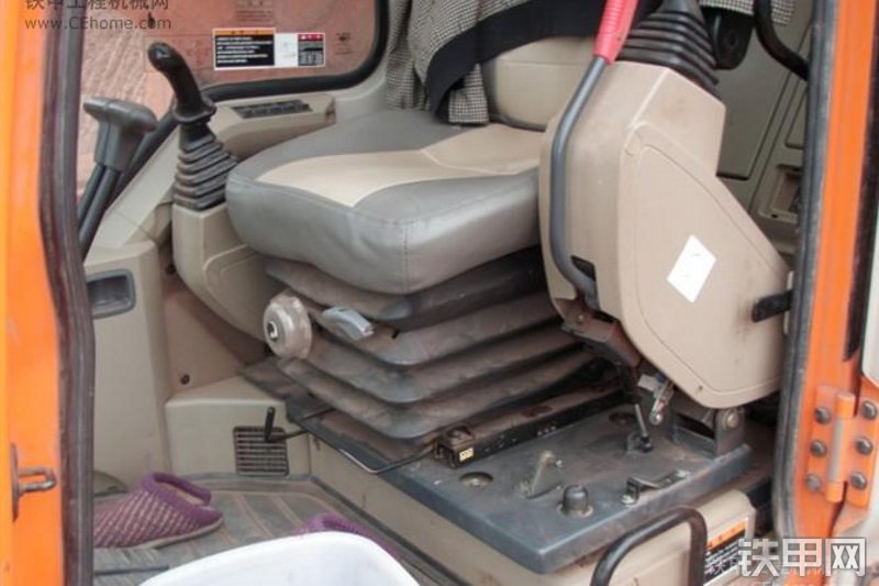 迪万伦DH420LC-7挖掘机局部