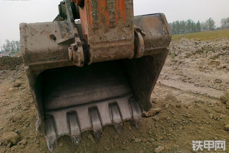 迪万伦DH500LC-7挖掘机局部