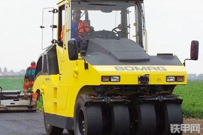 宝马格BW25RH压路机整机外观