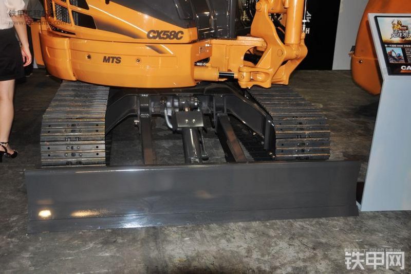 凯斯CX58C挖掘机局部