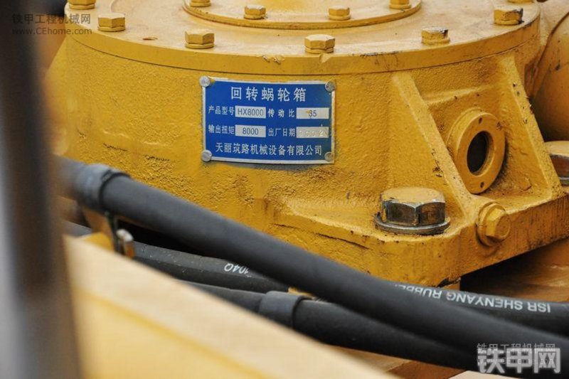 山工SEM921平地机整机外观
