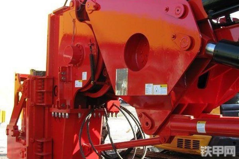 三一重工SR280R（卡特底盘）旋挖钻局部