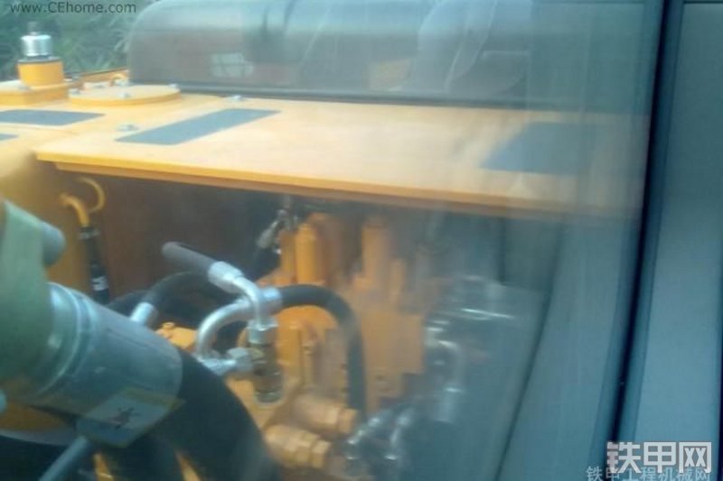 三一重工SY205C-8S挖掘机整机外观