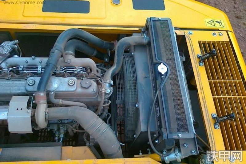 三一重工SY215C-8S挖掘机整机外观