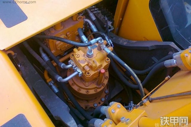 三一重工SY215C-8S挖掘机整机外观