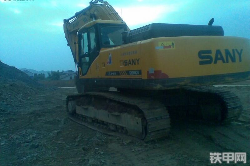 三一重工SY365C-8挖掘机整机外观