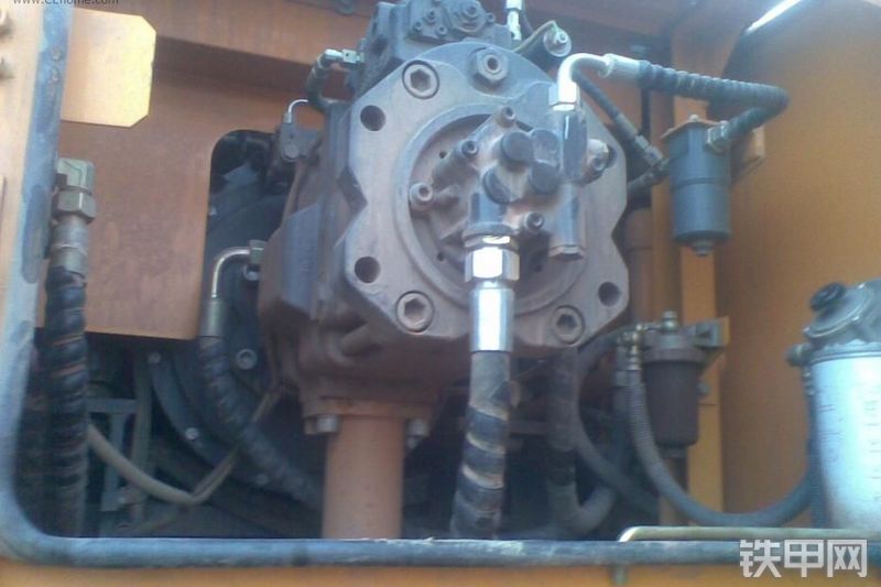 三一重工SY365C-8挖掘机整机外观