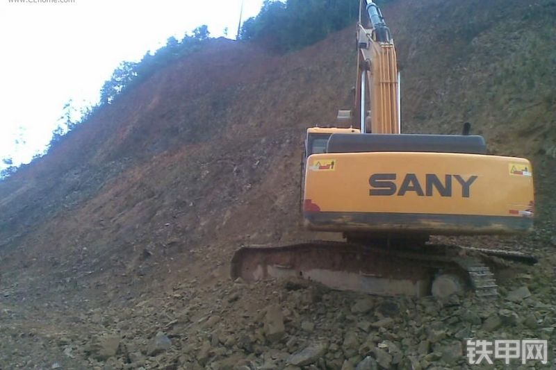 三一重工SY365C-8挖掘机整机外观