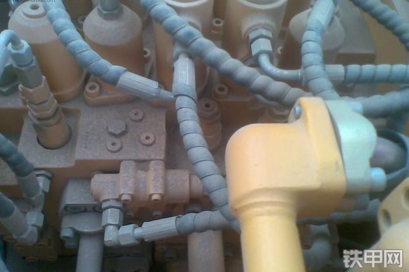 三一重工SY365C-8挖掘机整机外观