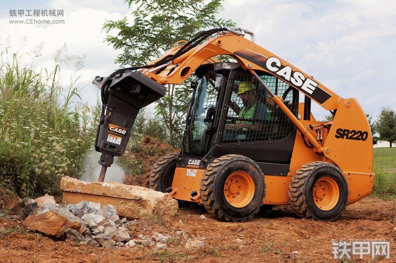 凯斯SR220滑移装载机整机外观