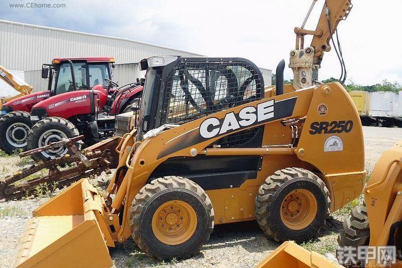 凯斯SR250滑移装载机整机外观