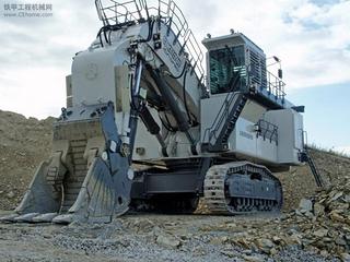 利勃海尔R9350矿用挖掘机整机外观
