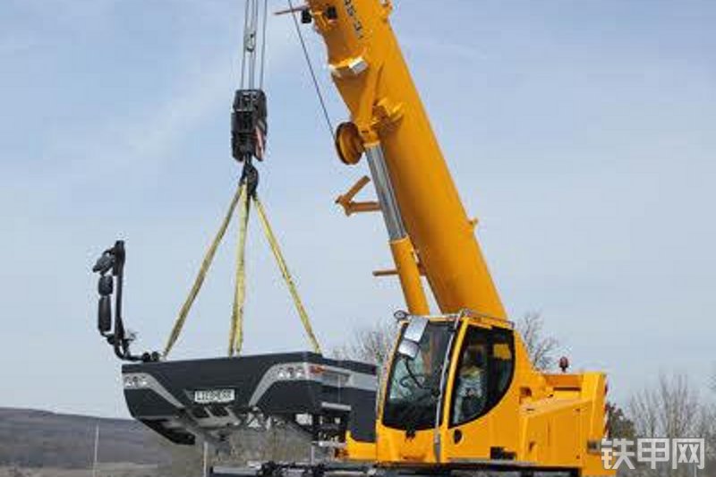 利勃海尔LTC1045-3.1紧凑型起重机整机外观