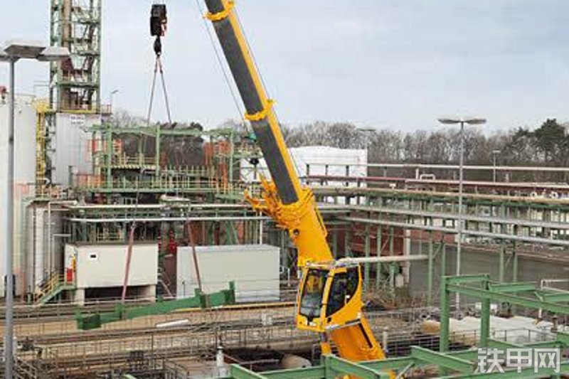 利勃海尔LTC1045-3.1紧凑型起重机整机外观