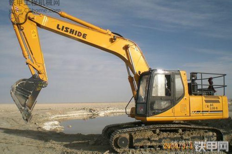 力士德SC230.8挖掘机其他