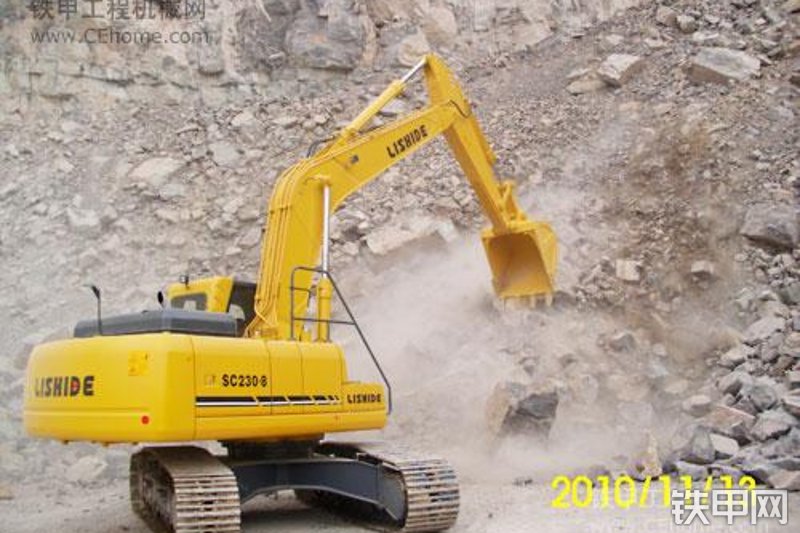 力士德SC230.8挖掘机其他