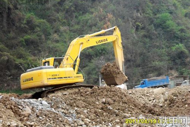 力士德SC230.8挖掘机其他