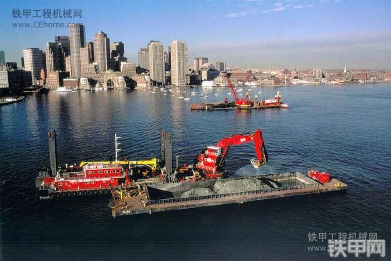 利勃海尔P996 Litronic浮式挖掘机整机外观