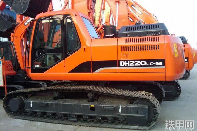 迪万伦DH220LC-9E挖掘机局部